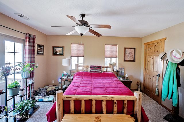 1 Elsie Peak CT, B1, BLDG B, Pinehurst, ID 83850