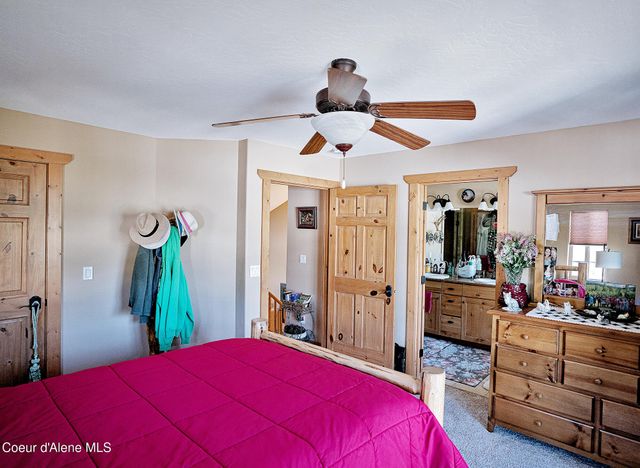 1 Elsie Peak CT, B1, BLDG B, Pinehurst, ID 83850