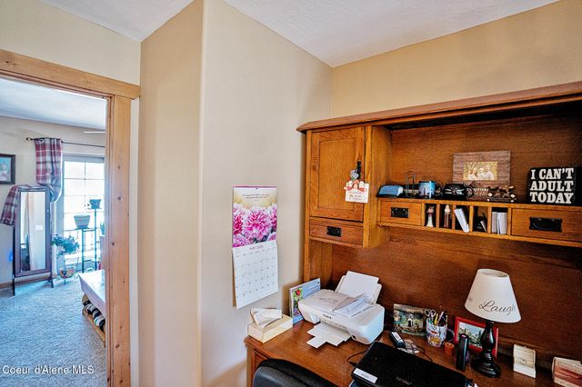 1 Elsie Peak CT, B1, BLDG B, Pinehurst, ID 83850