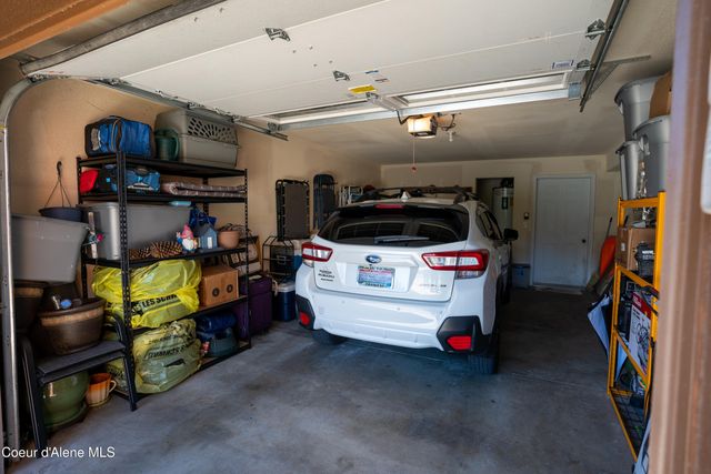 1 Elsie Peak CT, B1, BLDG B, Pinehurst, ID 83850