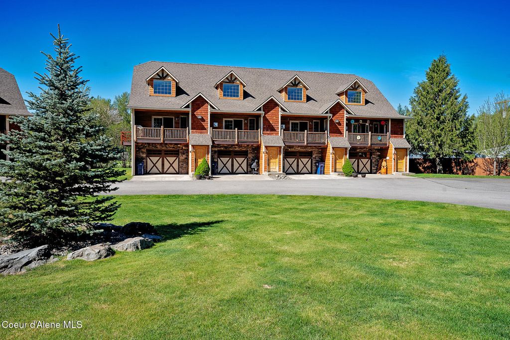 1 Elsie Peak CT, B1, BLDG B, Pinehurst, ID 83850
