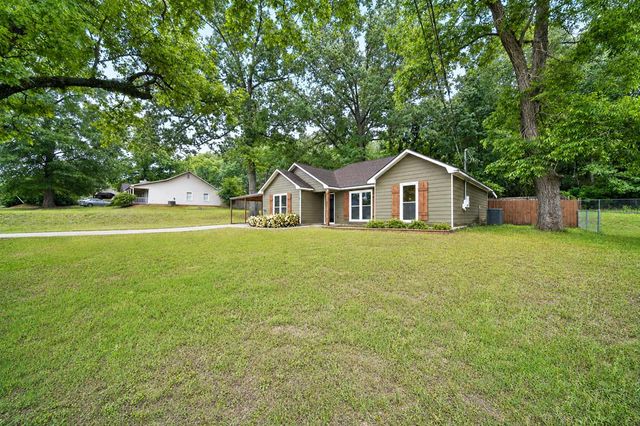 221 Lee Road 2051, Phenix City, AL 36870