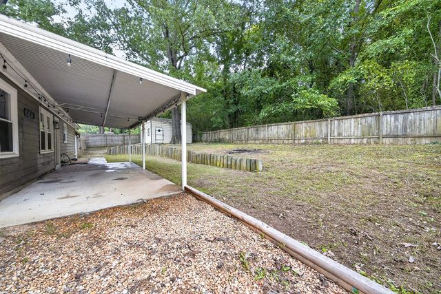 221 Lee Road 2051, Phenix City, AL 36870