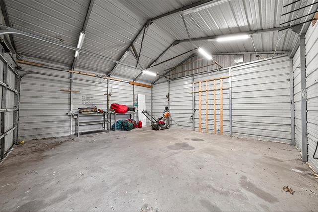 221 Lee Road 2051, Phenix City, AL 36870