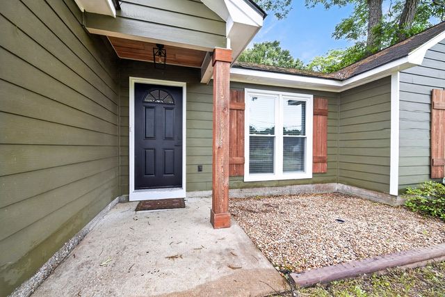 221 Lee Road 2051, Phenix City, AL 36870