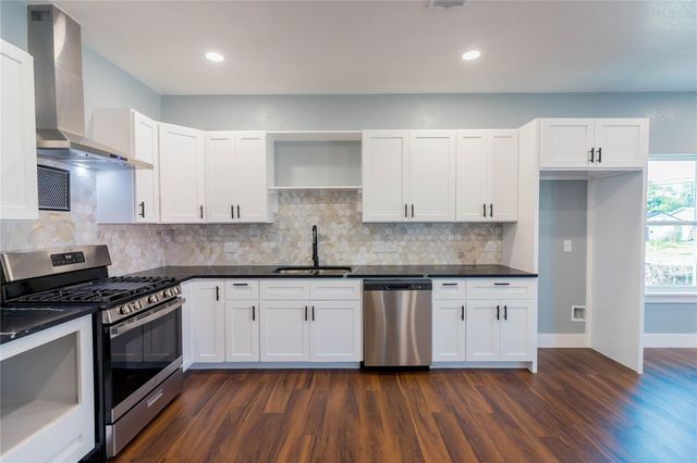 818 Westshire Drive, Houston, TX 77013