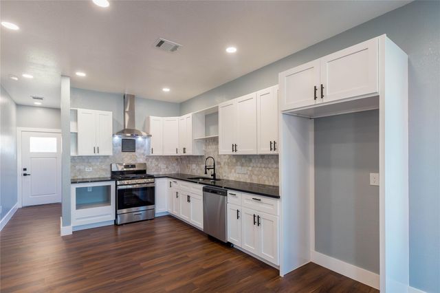818 Westshire Drive, Houston, TX 77013