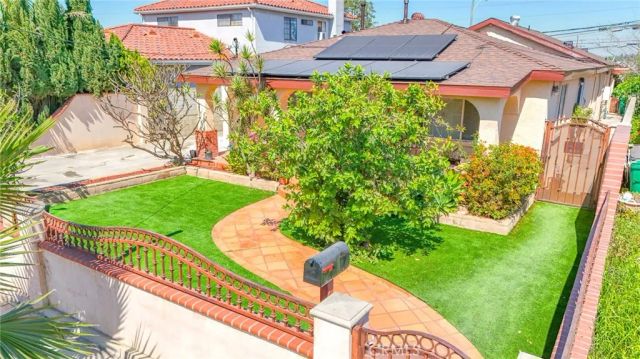 1709 E Luray, Long Beach, CA 90807