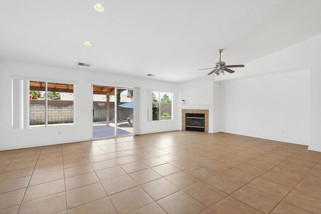 47820 Calle Zafiro, Indio, CA 92201