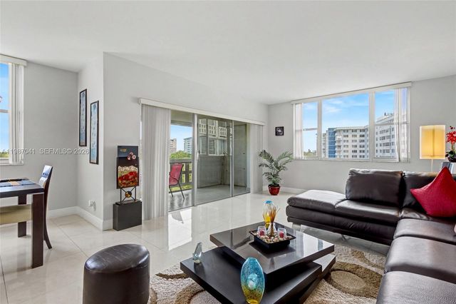4330 Hillcrest Dr 619 619, Hollywood, FL 33021