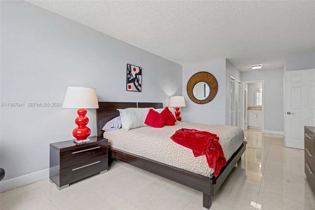 4330 Hillcrest Dr 619 619, Hollywood, FL 33021