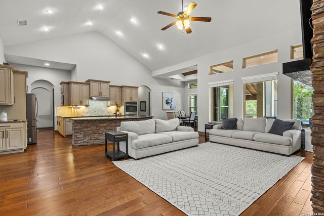 512 Solms, New Braunfels, TX 78132