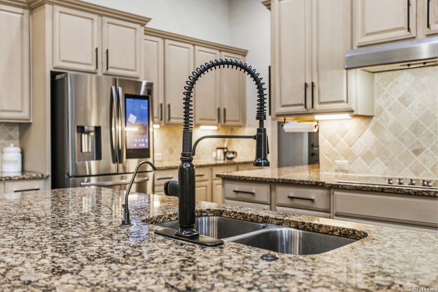 512 Solms, New Braunfels, TX 78132