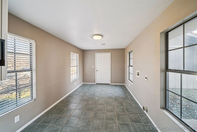 1065 Deer Creek, Pryor, OK 74361