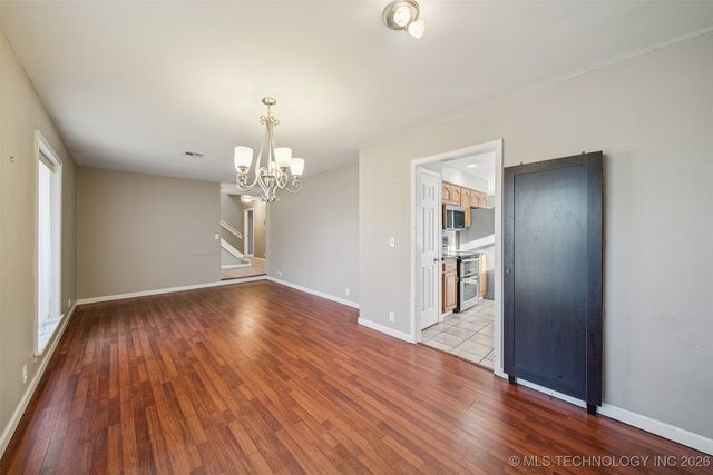 1065 Deer Creek, Pryor, OK 74361