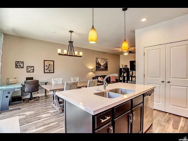 10522 S TOPVIEW RD, South Jordan, UT 84009
