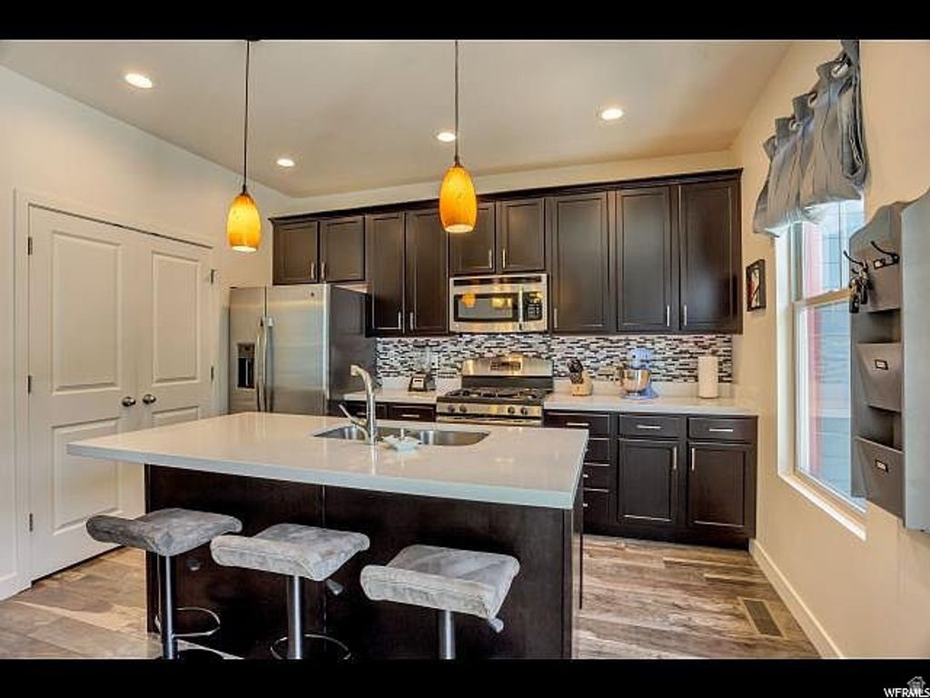 10522 S TOPVIEW RD, South Jordan, UT 84009 — photo 3