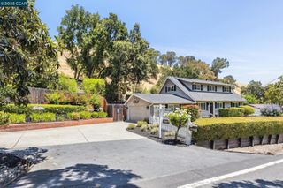1600 Springbrook Rd, Walnut Creek, CA 94597
