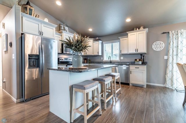 713 23RD Avenue W, West Fargo, ND 58078