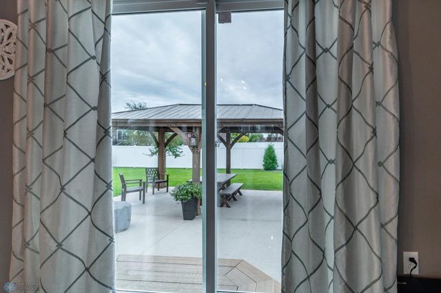 713 23RD Avenue W, West Fargo, ND 58078