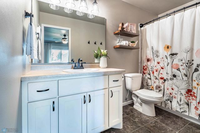 713 23RD Avenue W, West Fargo, ND 58078