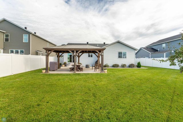 713 23RD Avenue W, West Fargo, ND 58078