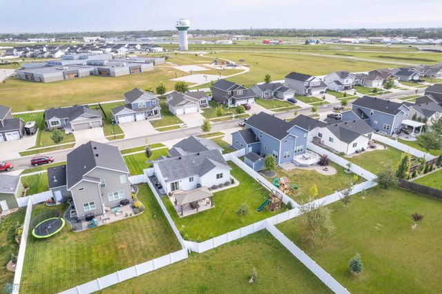 713 23RD Avenue W, West Fargo, ND 58078