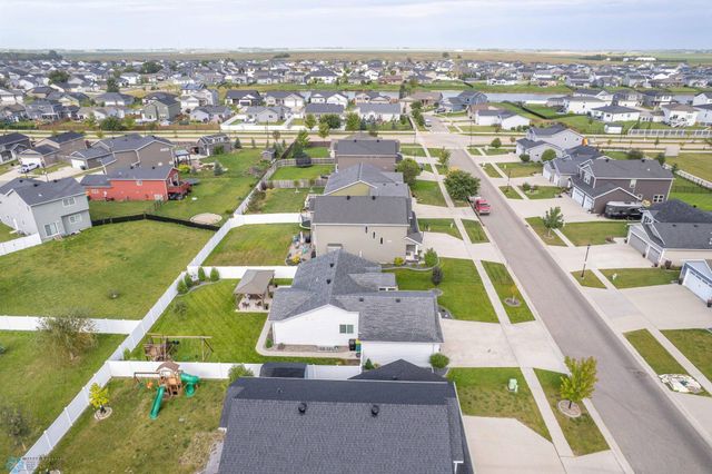 713 23RD Avenue W, West Fargo, ND 58078