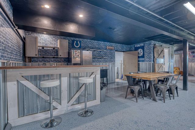 1222 Maple Grove Road, Boonville, IN 47601