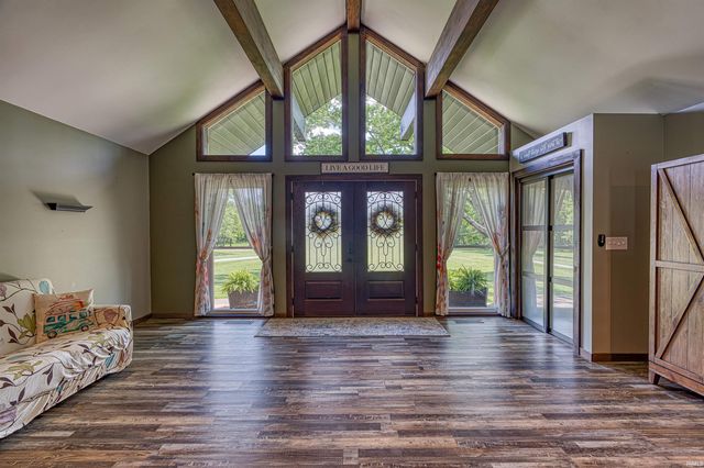 1222 Maple Grove Road, Boonville, IN 47601
