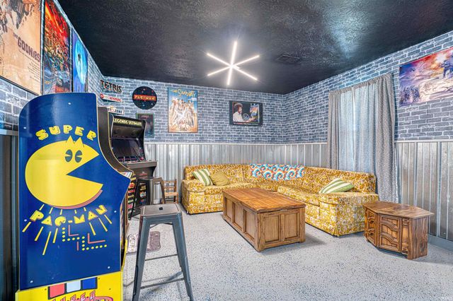 1222 Maple Grove Road, Boonville, IN 47601
