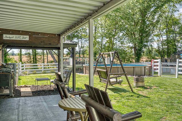 1222 Maple Grove Road, Boonville, IN 47601