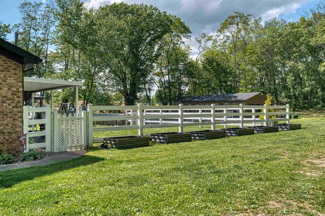 1222 Maple Grove Road, Boonville, IN 47601