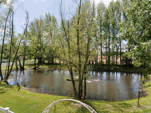 1222 Maple Grove Road, Boonville, IN 47601