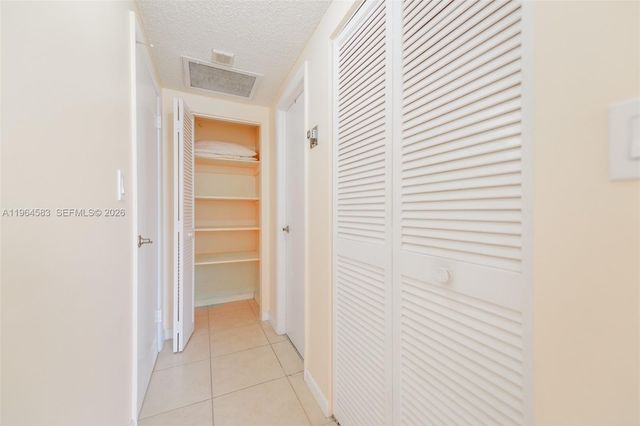 1980 S Ocean Dr 5D, Hallandale Beach, FL 33009
