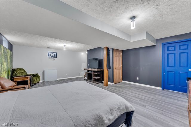 6252 W Breezeway Drive, North Ridgeville, OH 44039