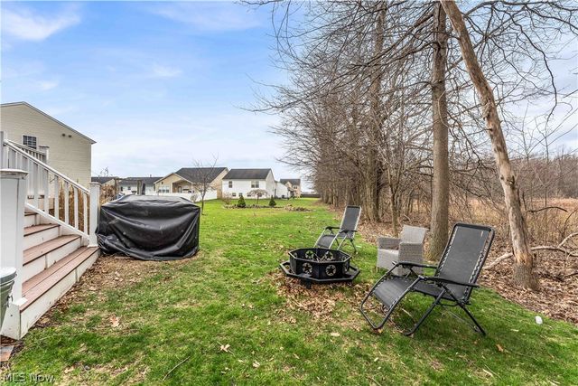 6252 W Breezeway Drive, North Ridgeville, OH 44039