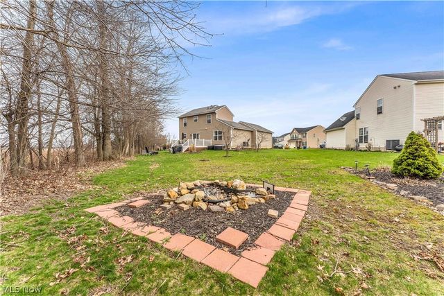 6252 W Breezeway Drive, North Ridgeville, OH 44039