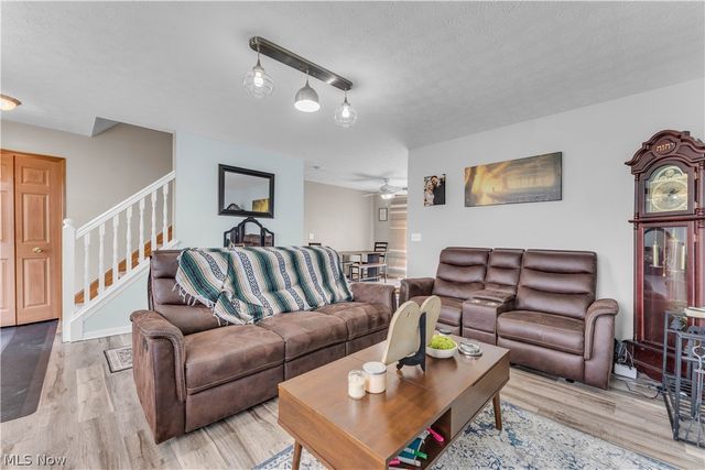 6252 W Breezeway Drive, North Ridgeville, OH 44039