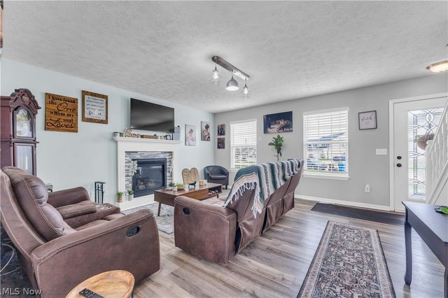 6252 W Breezeway Drive, North Ridgeville, OH 44039