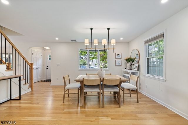 11 Dean Ct, Rutherford Boro, NJ 07070