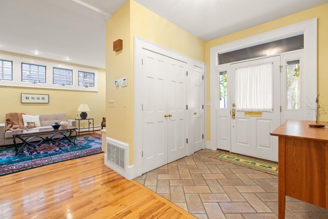 35 Winslow St 35, Cambridge, MA 02138