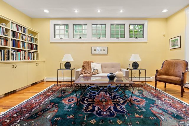 35 Winslow St 35, Cambridge, MA 02138