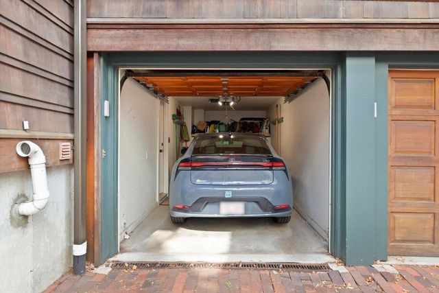 35 Winslow St 35, Cambridge, MA 02138