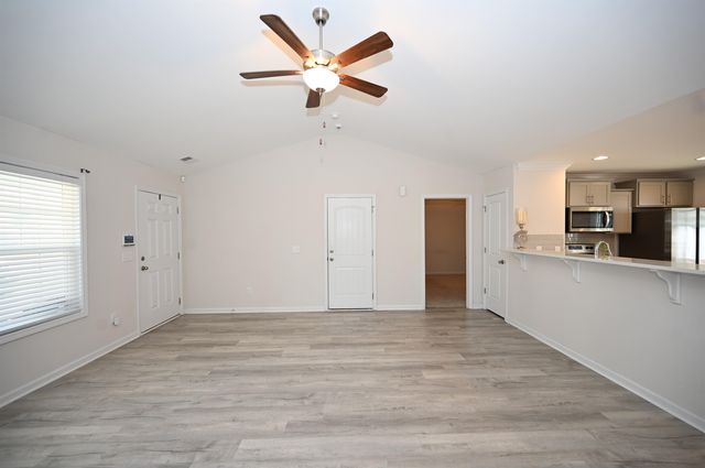 134 Kingston Bluff Dr., Longs, SC 29568