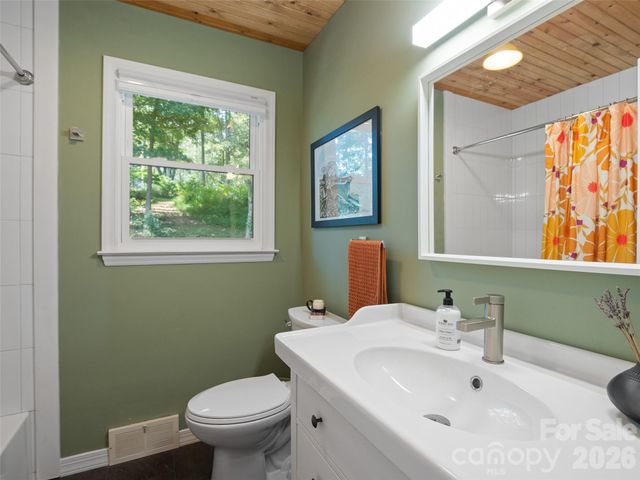641 Scruggs Circle, Canton, NC 28716