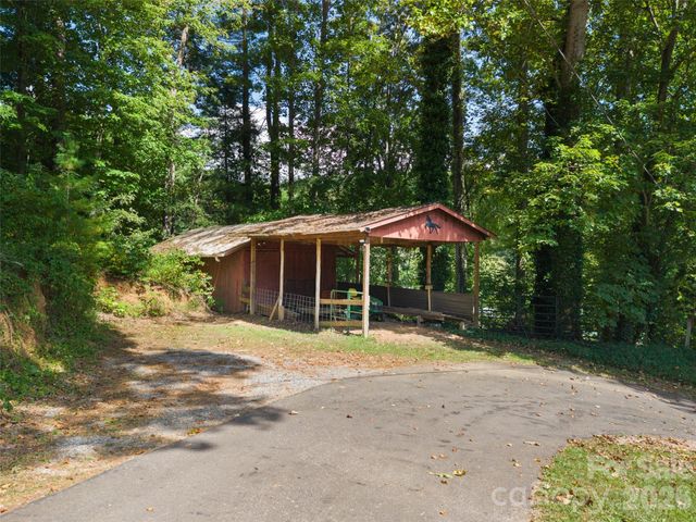 641 Scruggs Circle, Canton, NC 28716