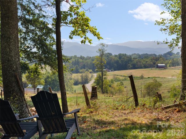 641 Scruggs Circle, Canton, NC 28716
