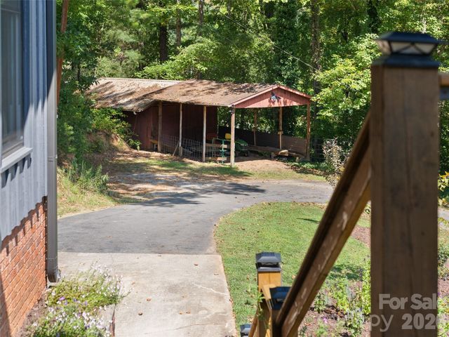 641 Scruggs Circle, Canton, NC 28716