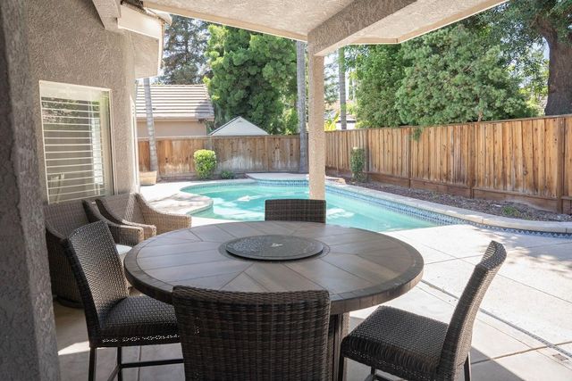 4976 W Birch Avenue, Fresno, CA 93722